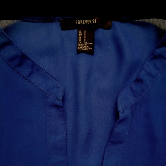 Forever21 Royal Blue V Cutout Cap Sleeve Blouse Button Up Size - Picture 5 of 5